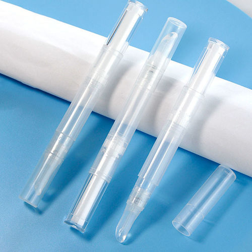 Het laatste nieuws van het bedrijf over Hoe borstel applicator Twist cosmetische pen functionaliteit en elegantie combineren NAME