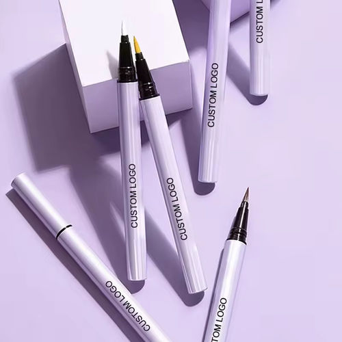 Het laatste nieuws van het bedrijf over De beste eyeliner voor elke stijl: een uitgebreide gids