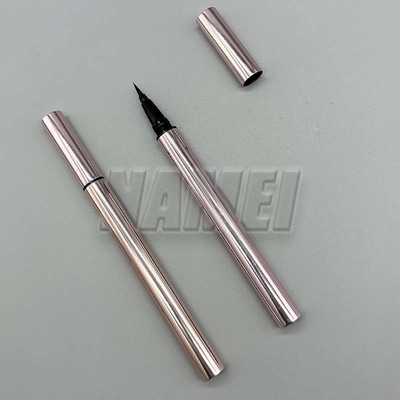 Goede prijs. Oem Custom eyeliner lege verpakking Schommelkralen vloeibare eyeliner pen container Custom lege eyeliner buis online