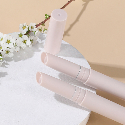 Goede prijs. Alle huidtypen Oogschaduw stick tube Twist Up Custom Leeg Lipstick Containers Verpakking online